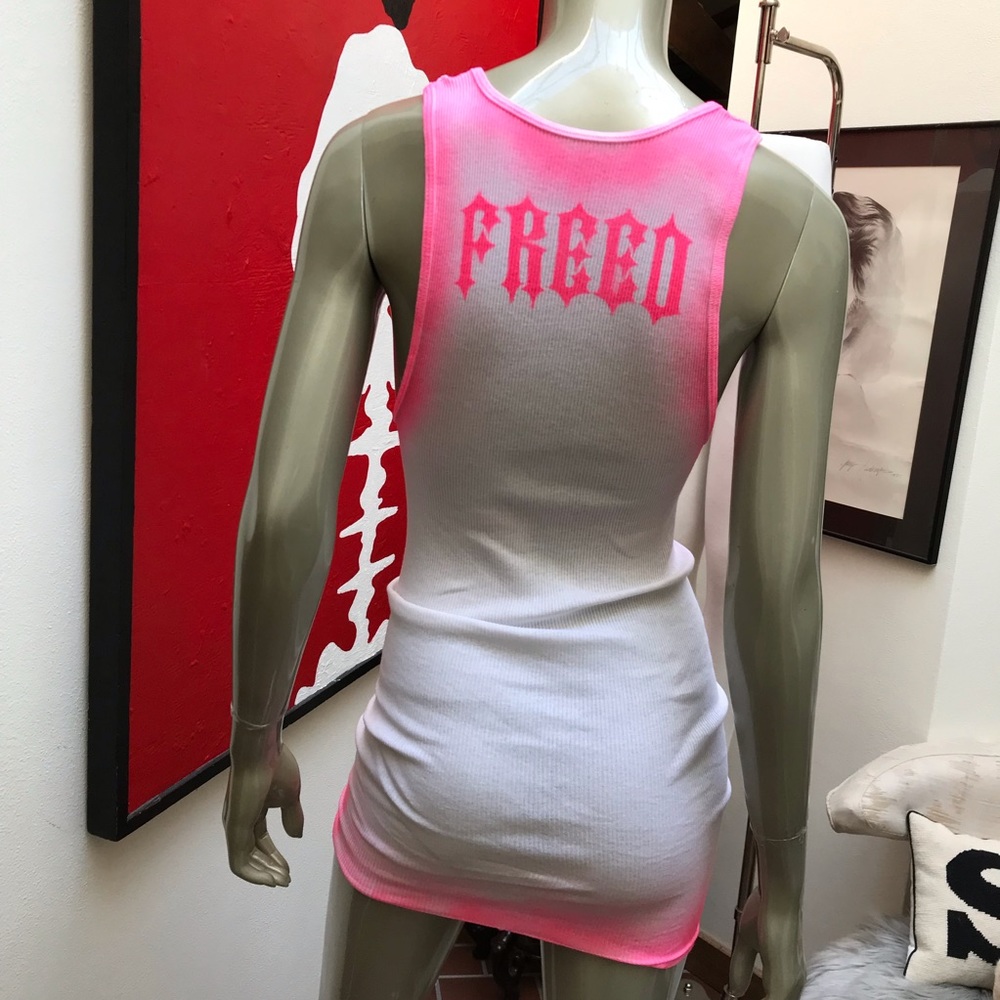 BRITNEY SPEARS FREED distressed ribbed graffiti soft tank top L - Picture 10 of 17
